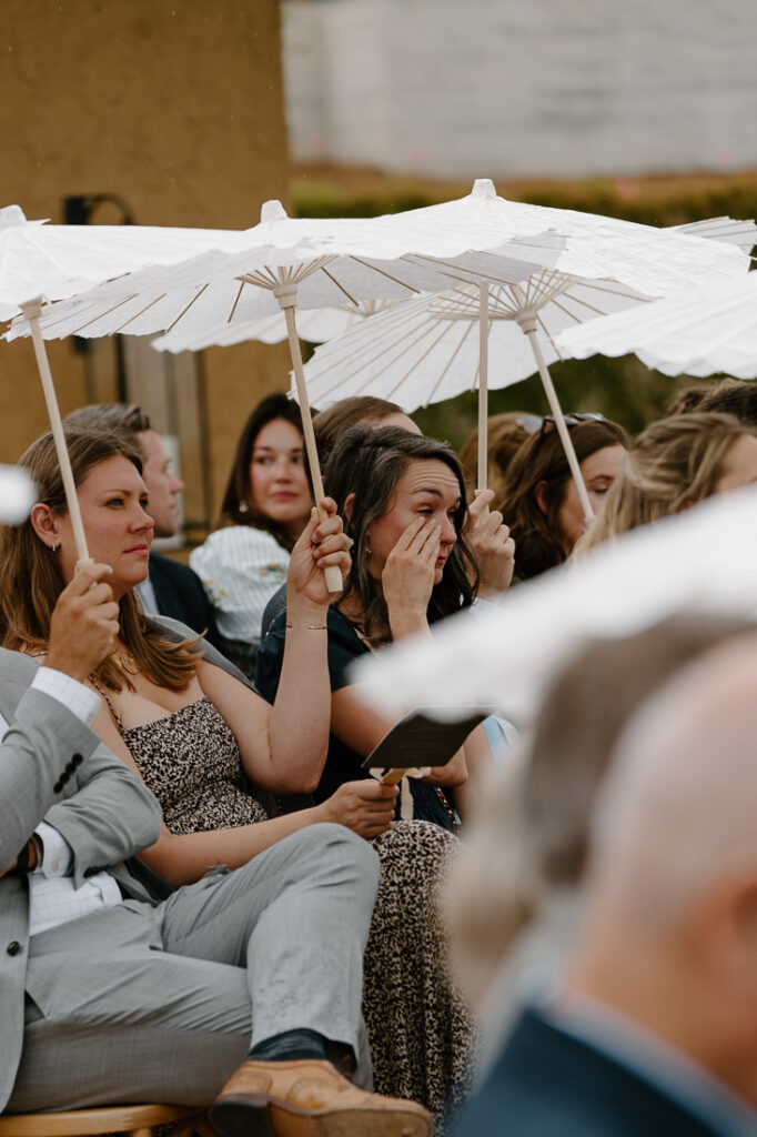 Romantic, intimate wedding photos at the Black Walnut Inn in Oregon's wine country. 