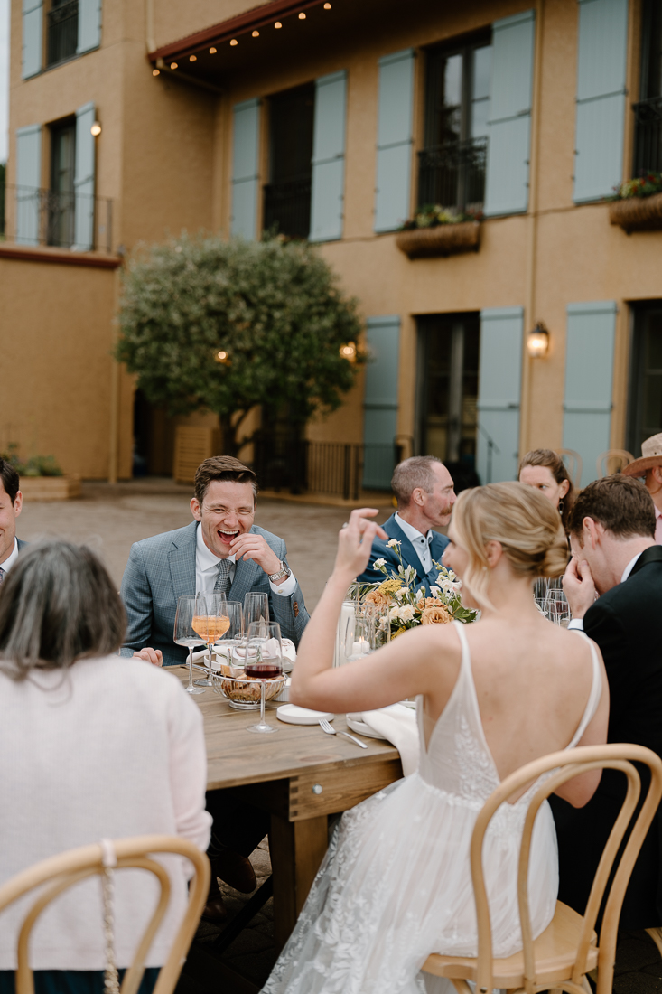 Romantic, intimate wedding photos at the Black Walnut Inn in Oregon's wine country. 