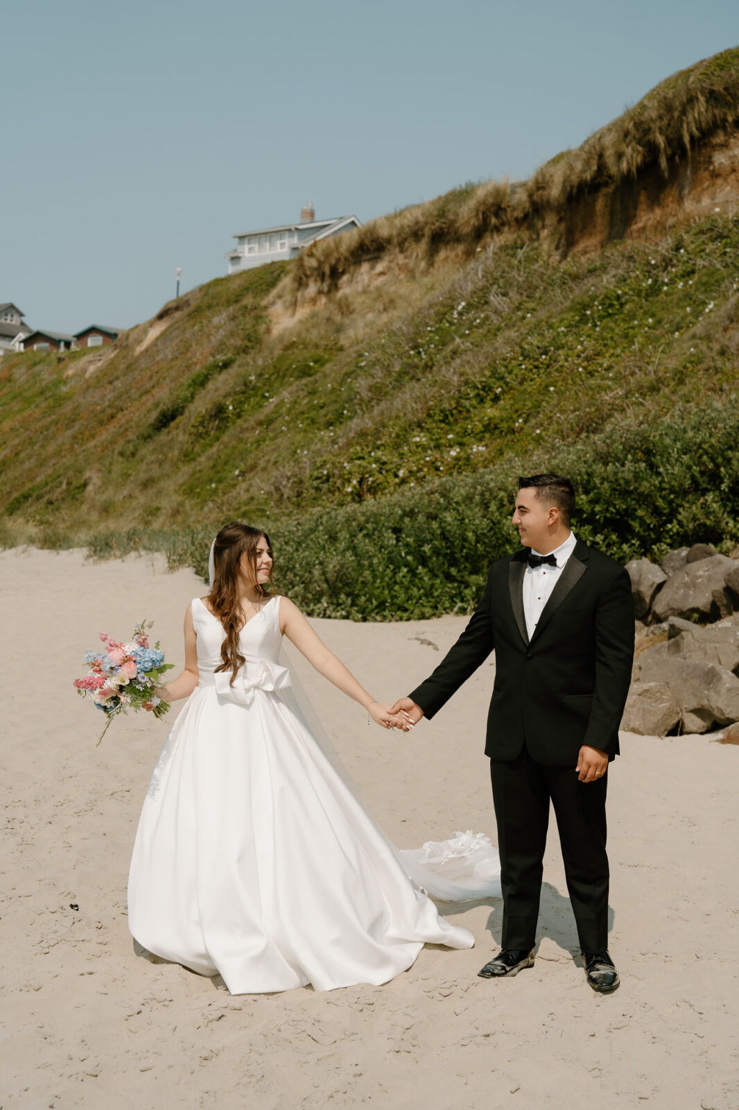 Oregon coast wedding in Newport, Oregon. 