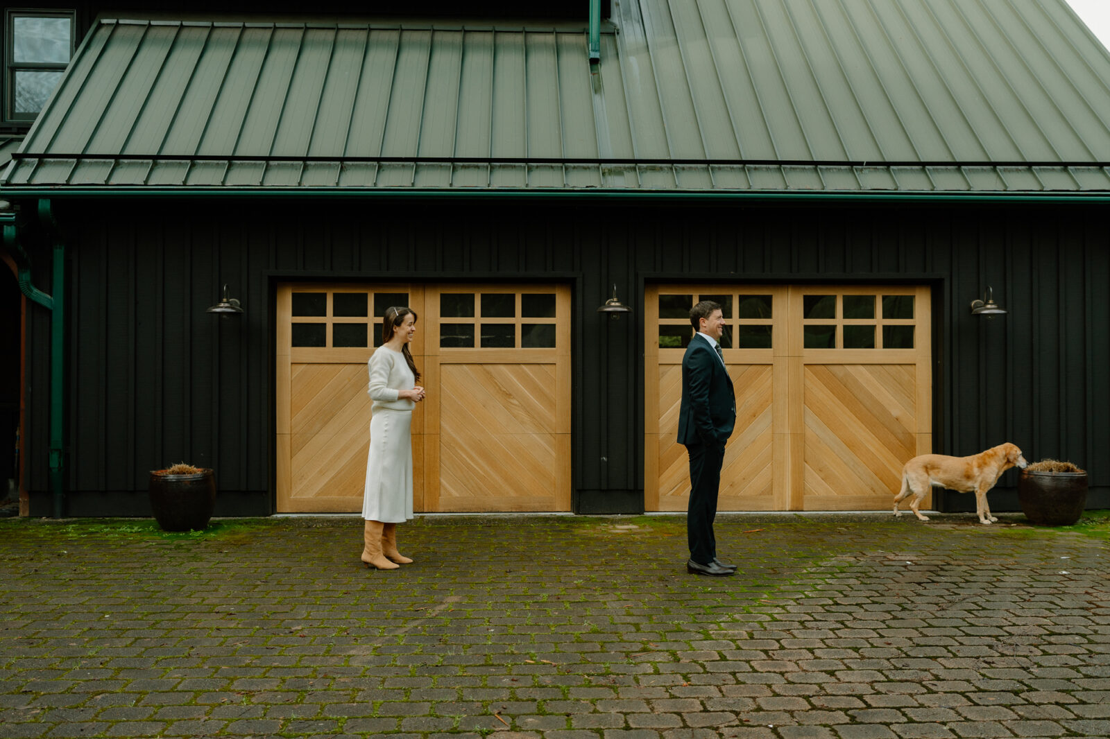 Romantic, intimate elopement in Oregon. 