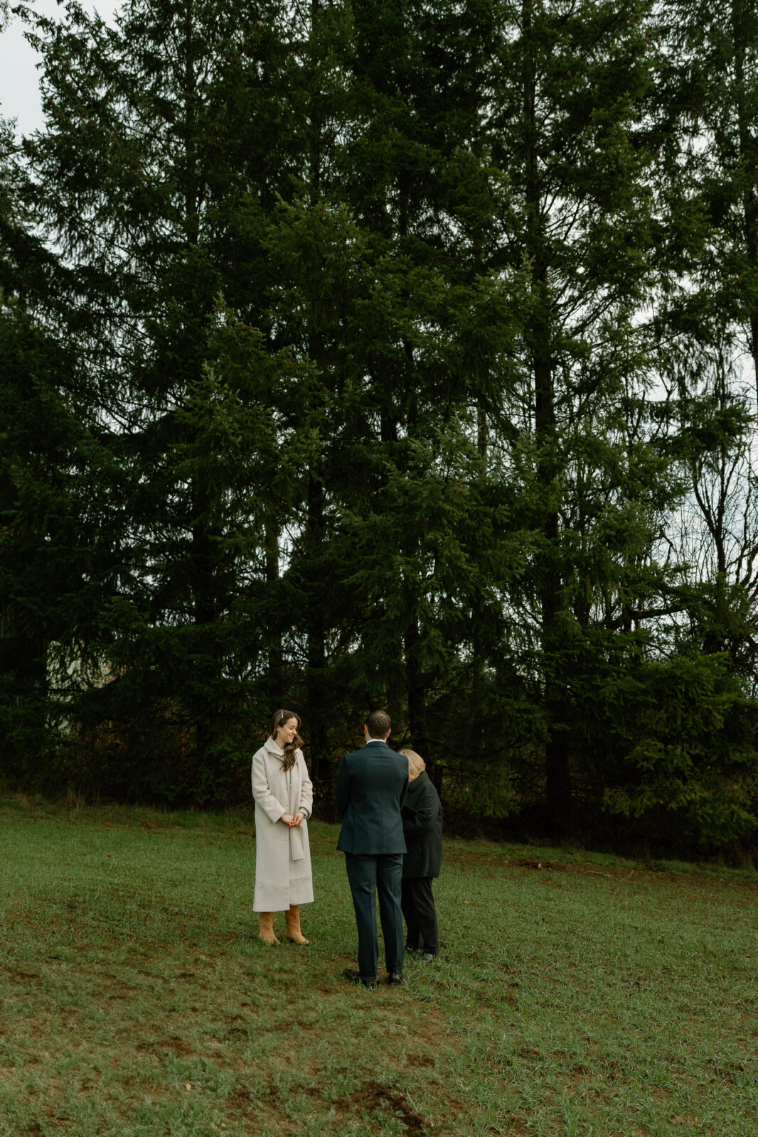 Romantic, intimate elopement in Oregon. 