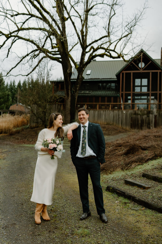 Romantic, intimate elopement in Oregon. 