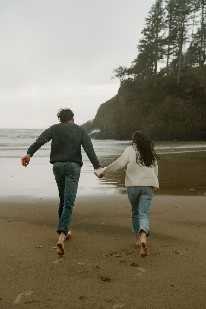 beach engagement photos