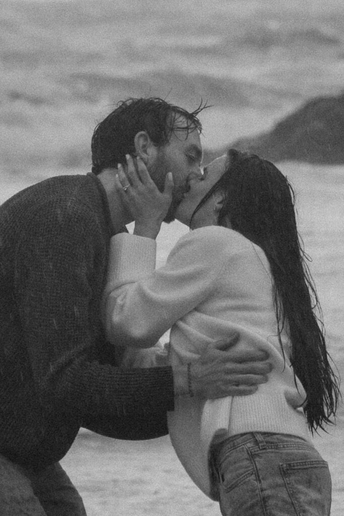 kissing in the rain on the oregon coast