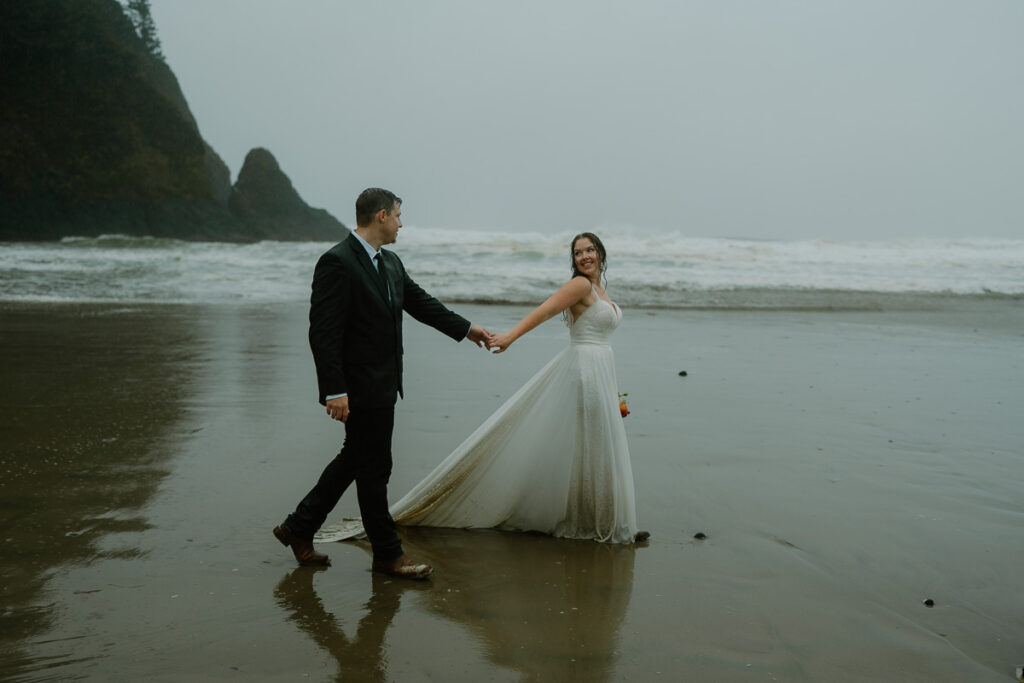 Florence, Oregon elopement photos. 