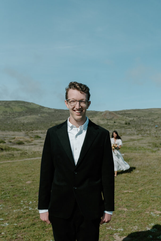 A first look during a Northern California elopement.